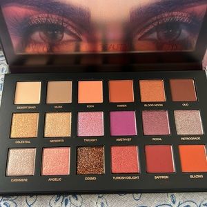 Huda Desert Palette